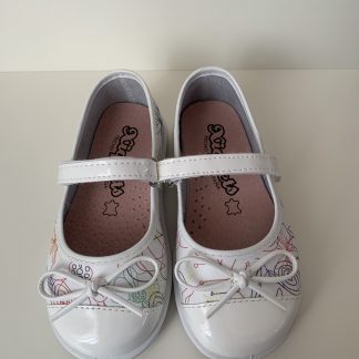 Merceditas charol/Piel Blanco Xiquets