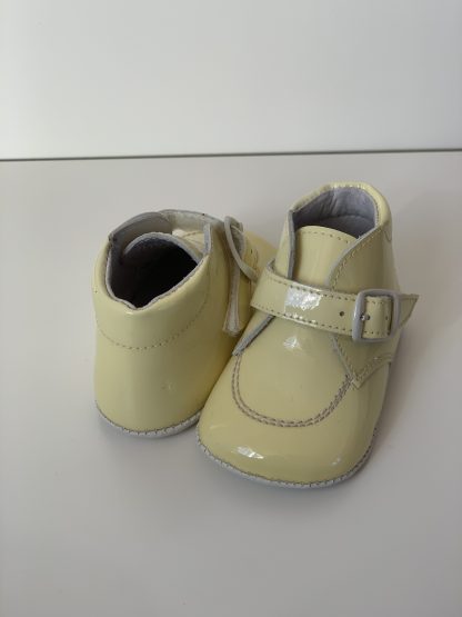 Botita hebilla charol beige Citos - Imagen 3